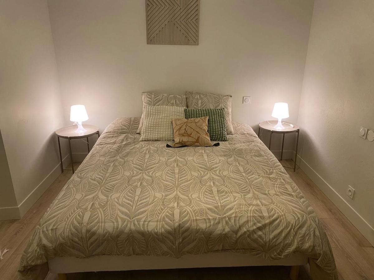 Loustal D Henri 3 Chambres Luc المظهر الخارجي الصورة
